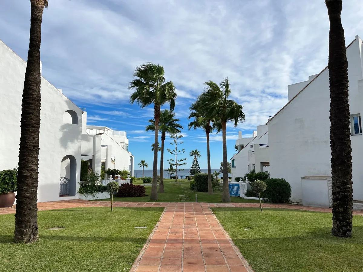 30fcd6f8-85d3-4c32-ba00-8409cce356d3