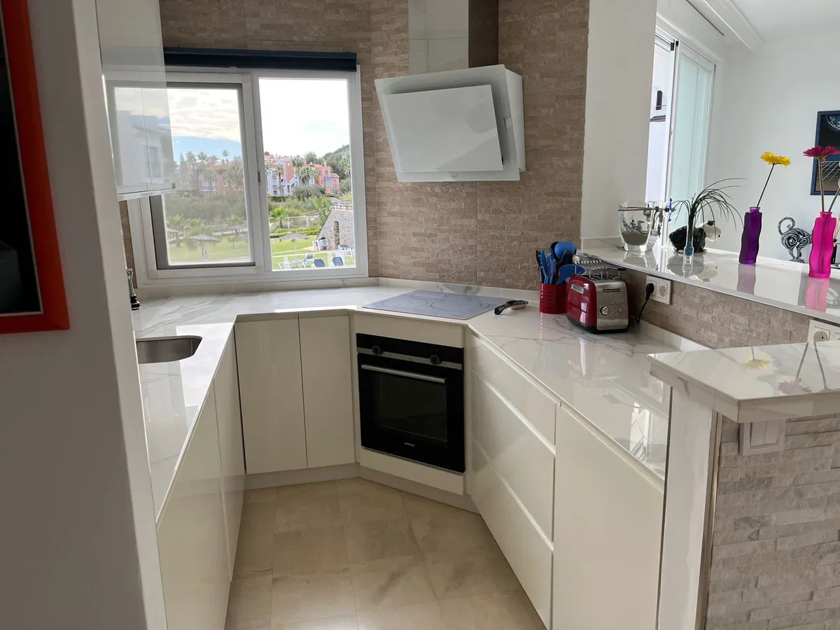 84b6e175-0333-4ef3-be49-bfd25204c515