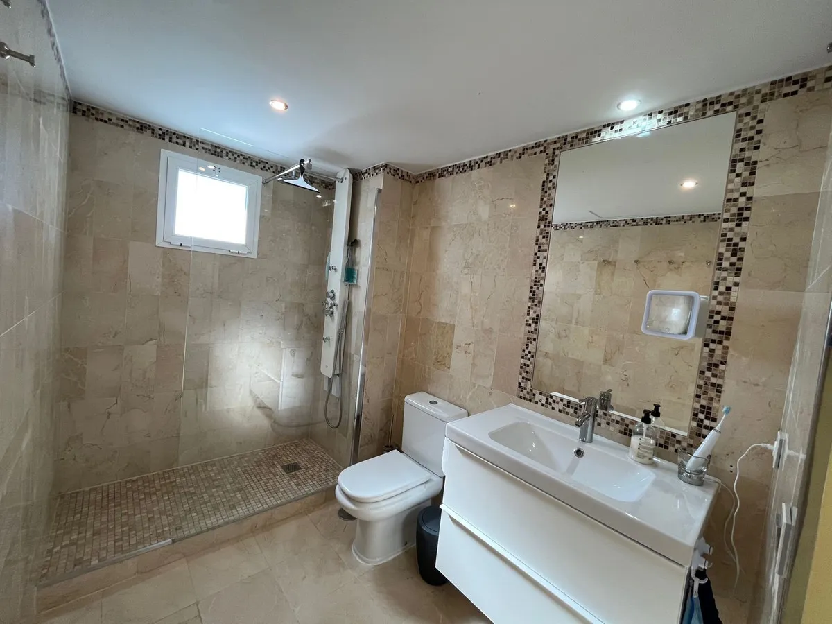 9bdab158-628d-4bf0-9424-a90c8b75838c