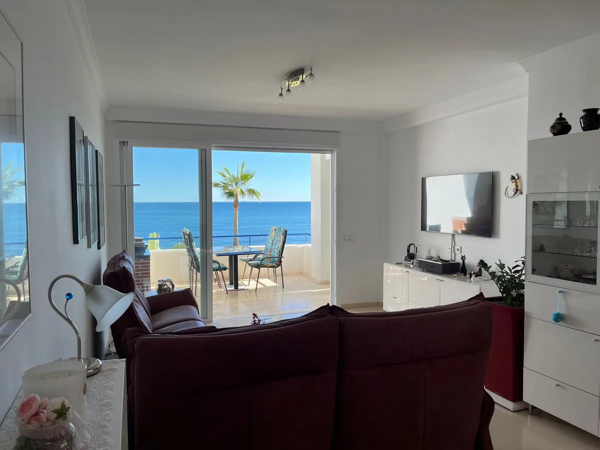 b3cb9a2e-9eb7-402a-a6da-47fb9dbbbd2e