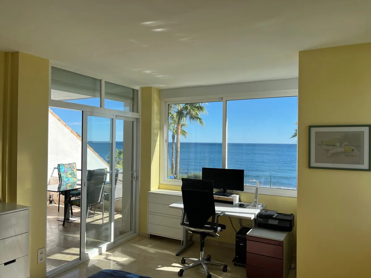 d3fd1bb4-e7d3-40ce-929e-f66e5775f378