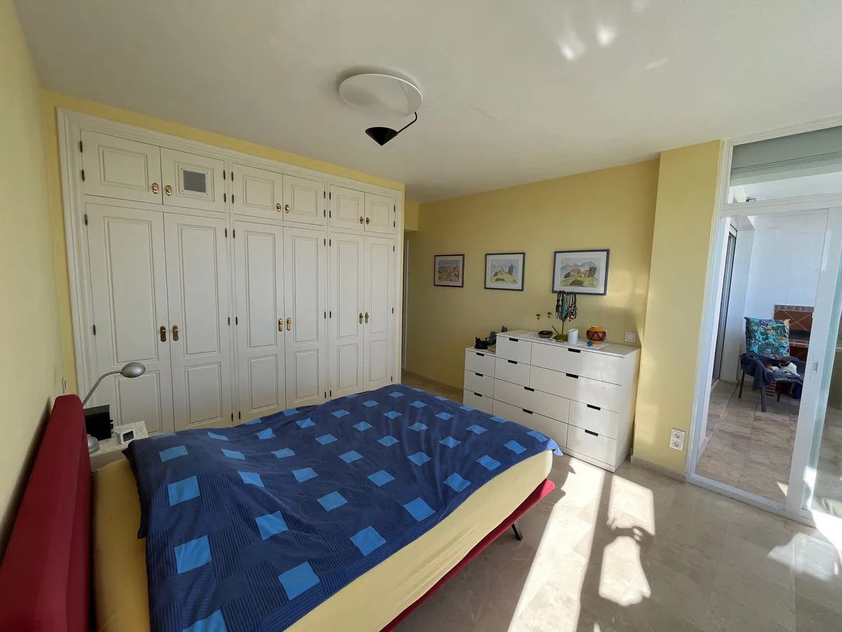 dbec9bcf-9d46-4eaf-b0f9-434bd24fc541