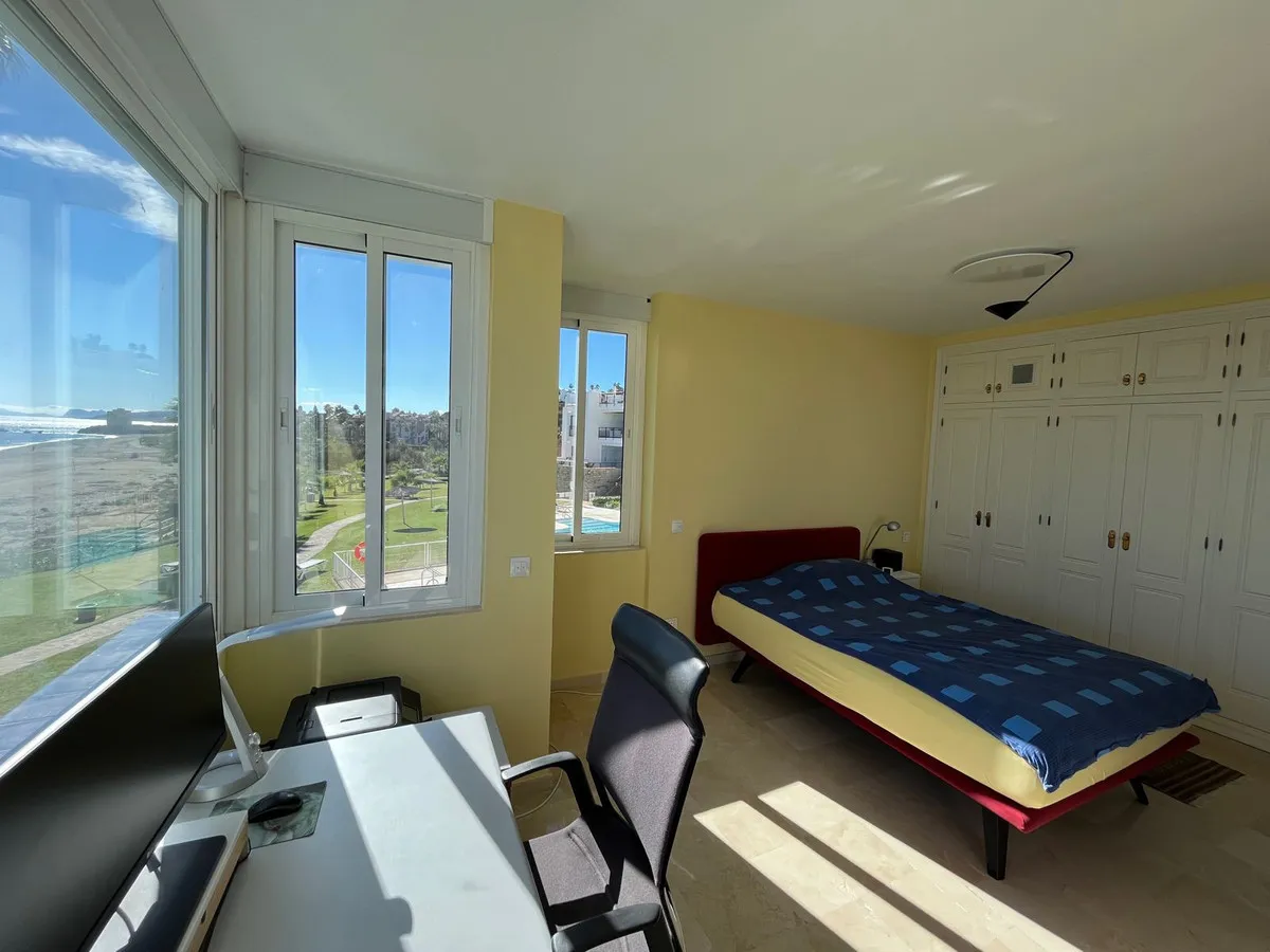 deec90c2-67ae-4593-abc2-430c4d3aa277