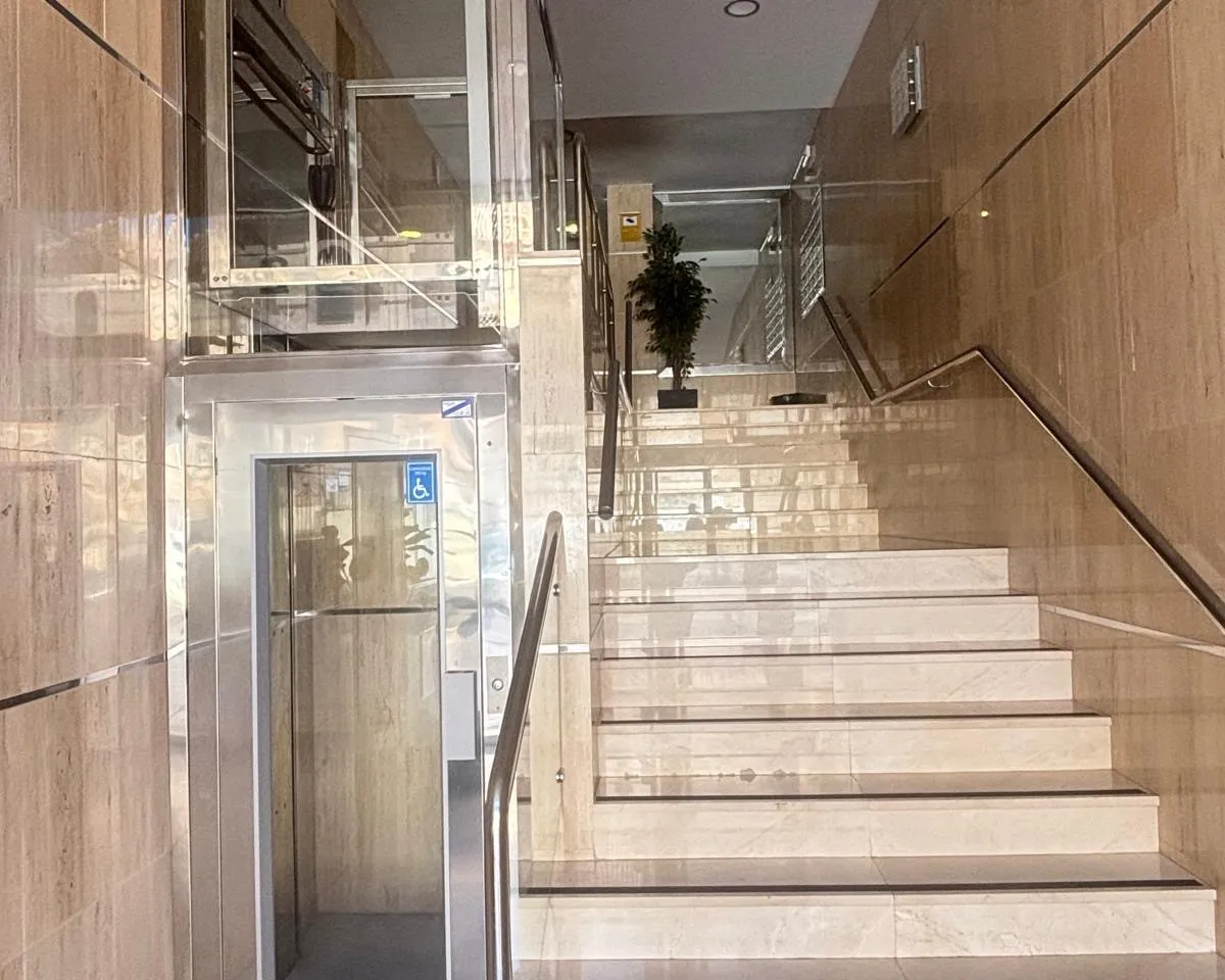 8f3870a0-5290-41bf-ace3-c21650366f61