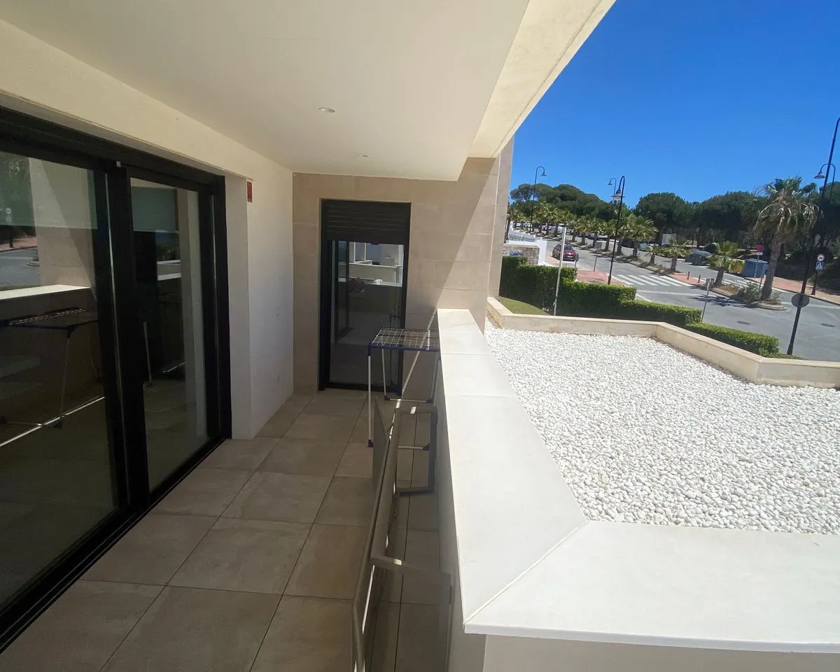 4390aeeb-0310-4b7d-960b-583799b78305