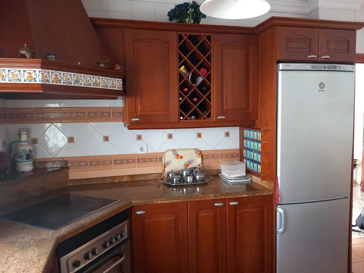 a4e0023b-0c8b-43bf-a5e6-595028ee3223