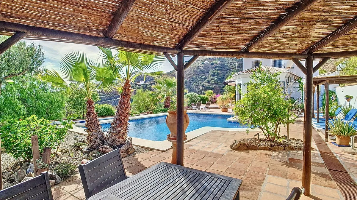 12fa8f97-b4ba-493f-8eab-0eb10d5e3997