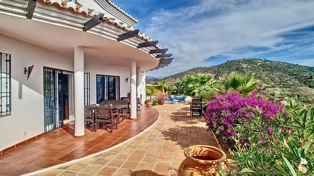 a3905975-456b-436f-912c-56502cac529d