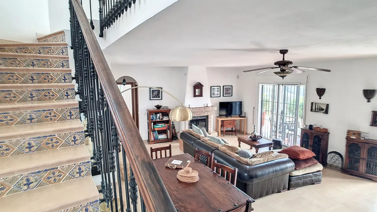 cdbdc199-4c33-4e6b-bf03-480e014219cb