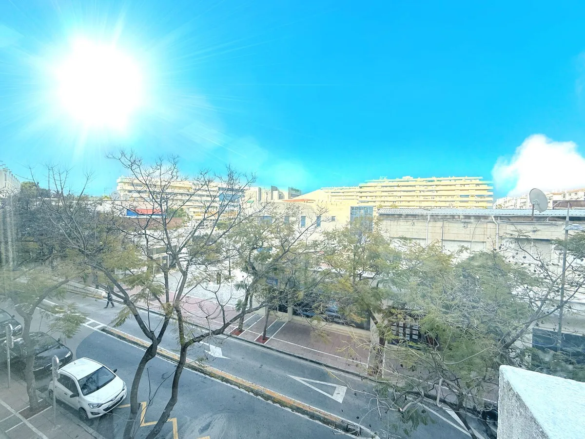 aae4a643-b43d-4715-b3ba-50a792472e97