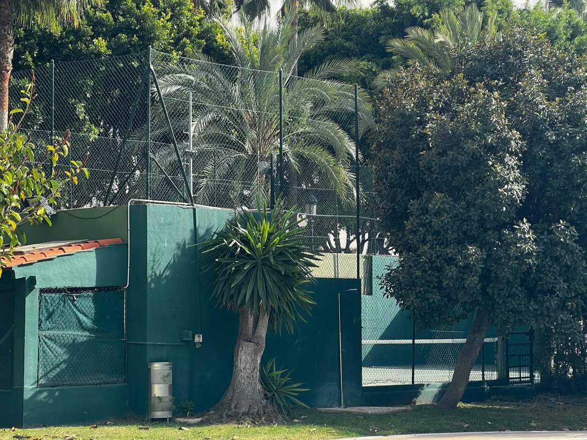 c383ff93-e743-4d05-bdf1-a97891353e1b