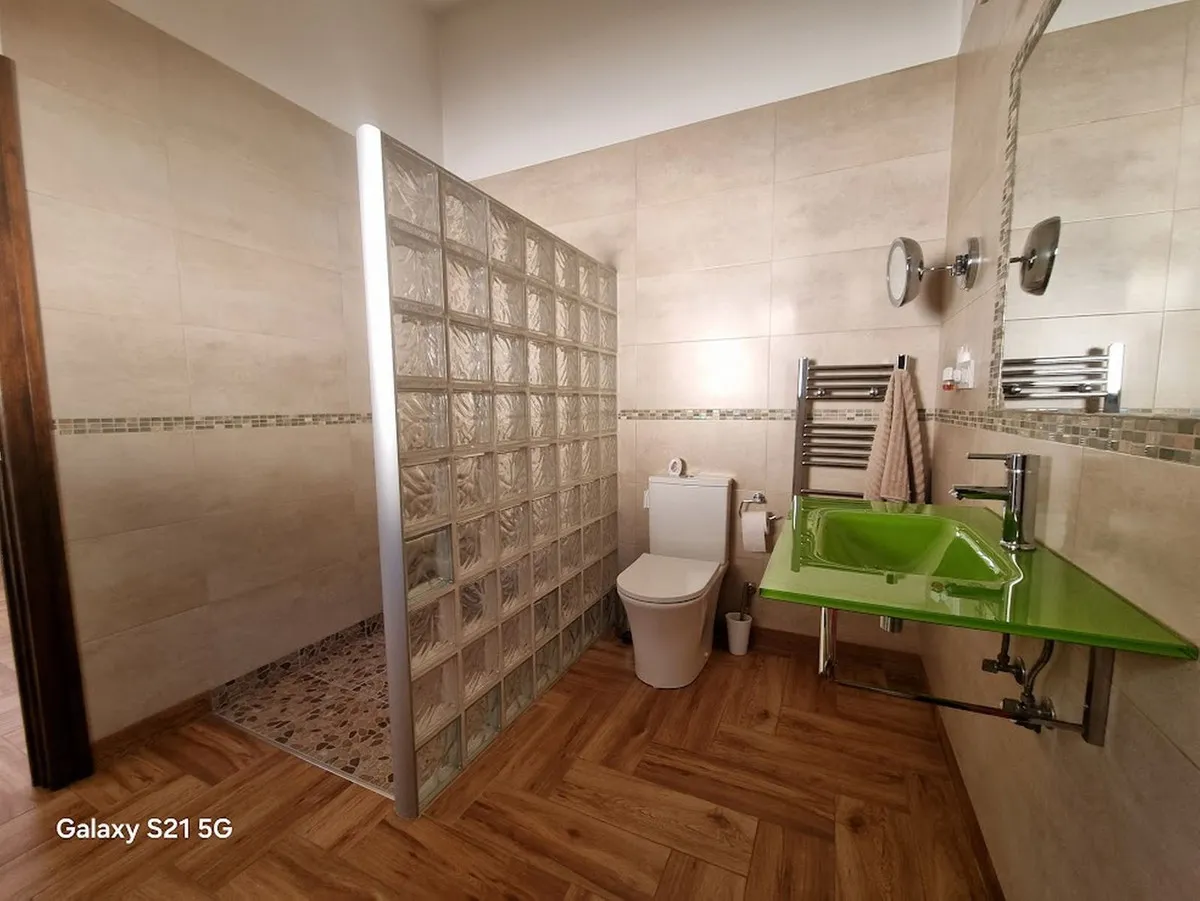 0fd6d12a-49a4-4516-b5fc-fd84c74bb65b