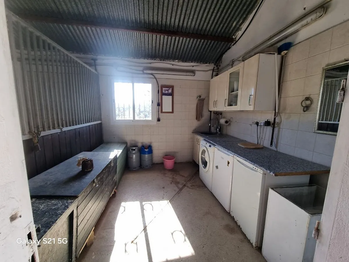 c5613f41-e325-45f0-8ae5-64d485ab337b