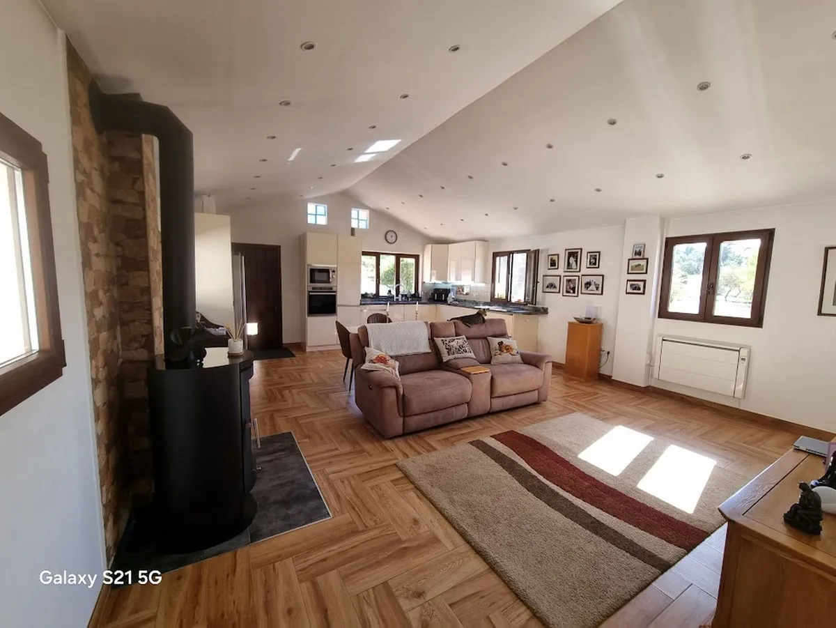 dca318f6-8d61-438a-aaef-5df3709ba57a