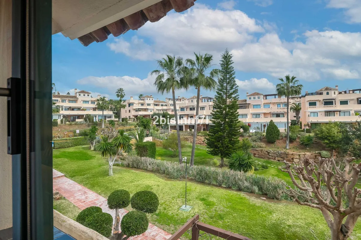 18c06f06-882a-4161-92fd-c876a9209c7c