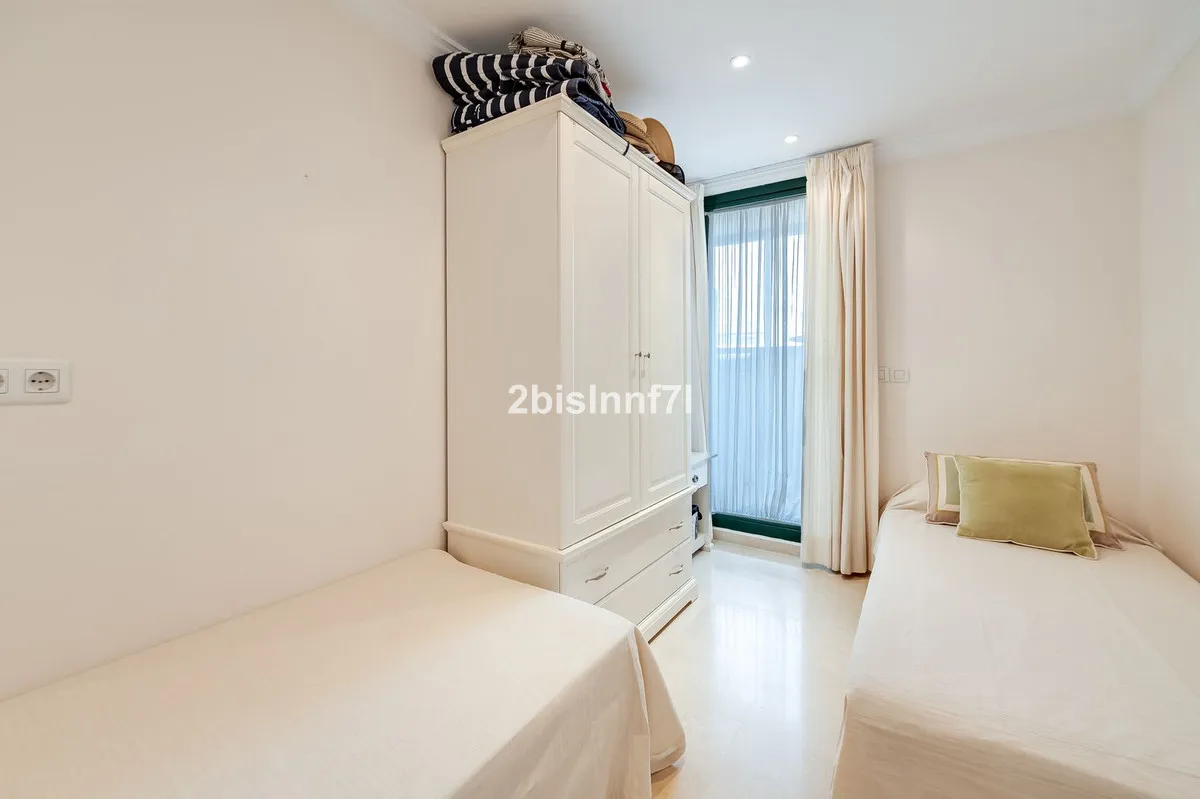 cf296c91-2ba1-4318-a2f4-6b2b253f105f