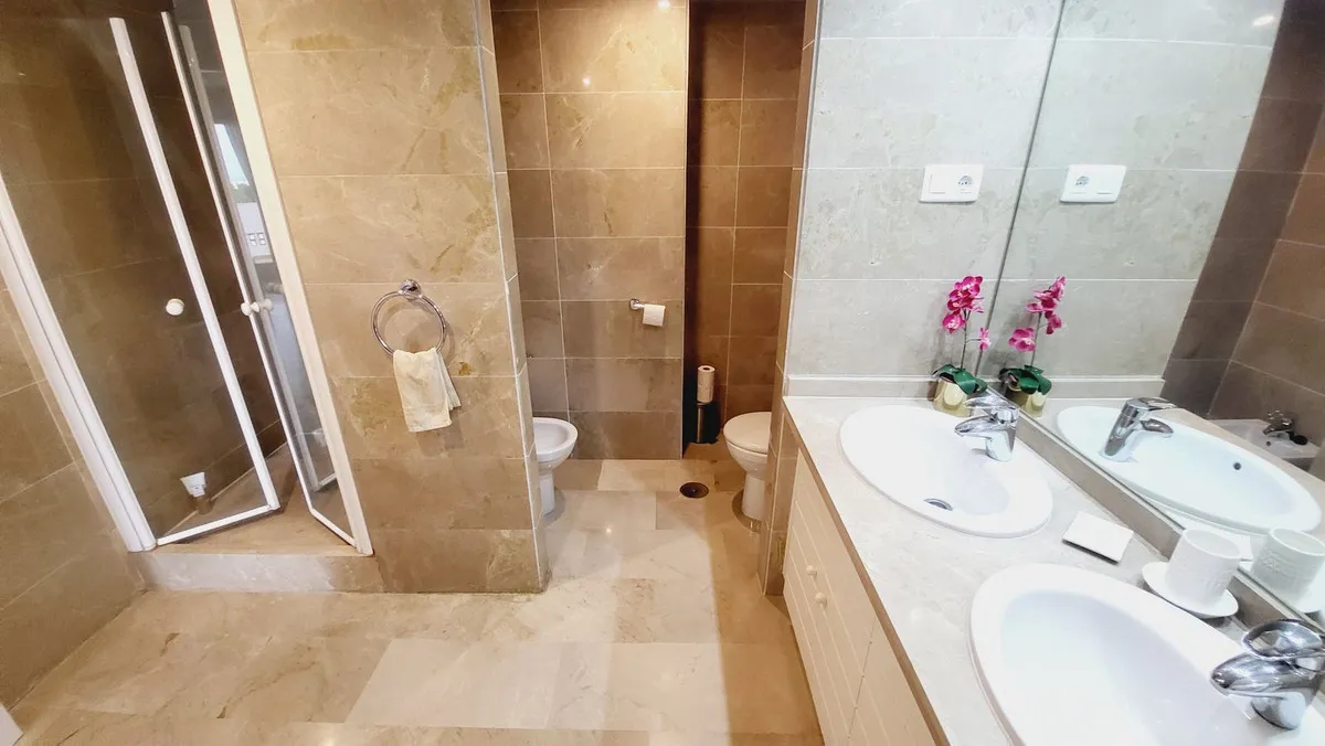 267fb4d8-8cf7-4dae-9745-f2666102725e