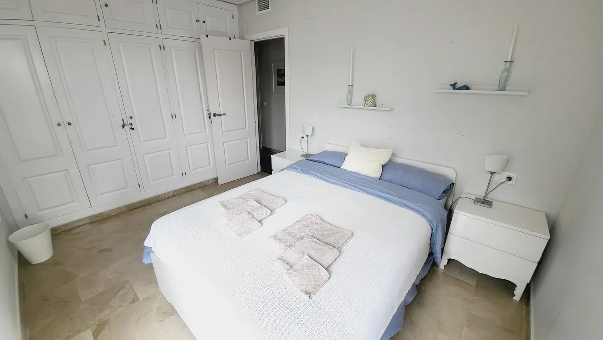 327b4bff-62aa-4f0d-a0fb-5a2e00c423dd