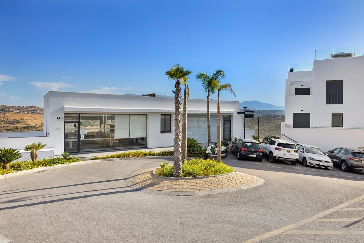 1ce32d8c-a028-40bf-bad6-f80f9ef5c299