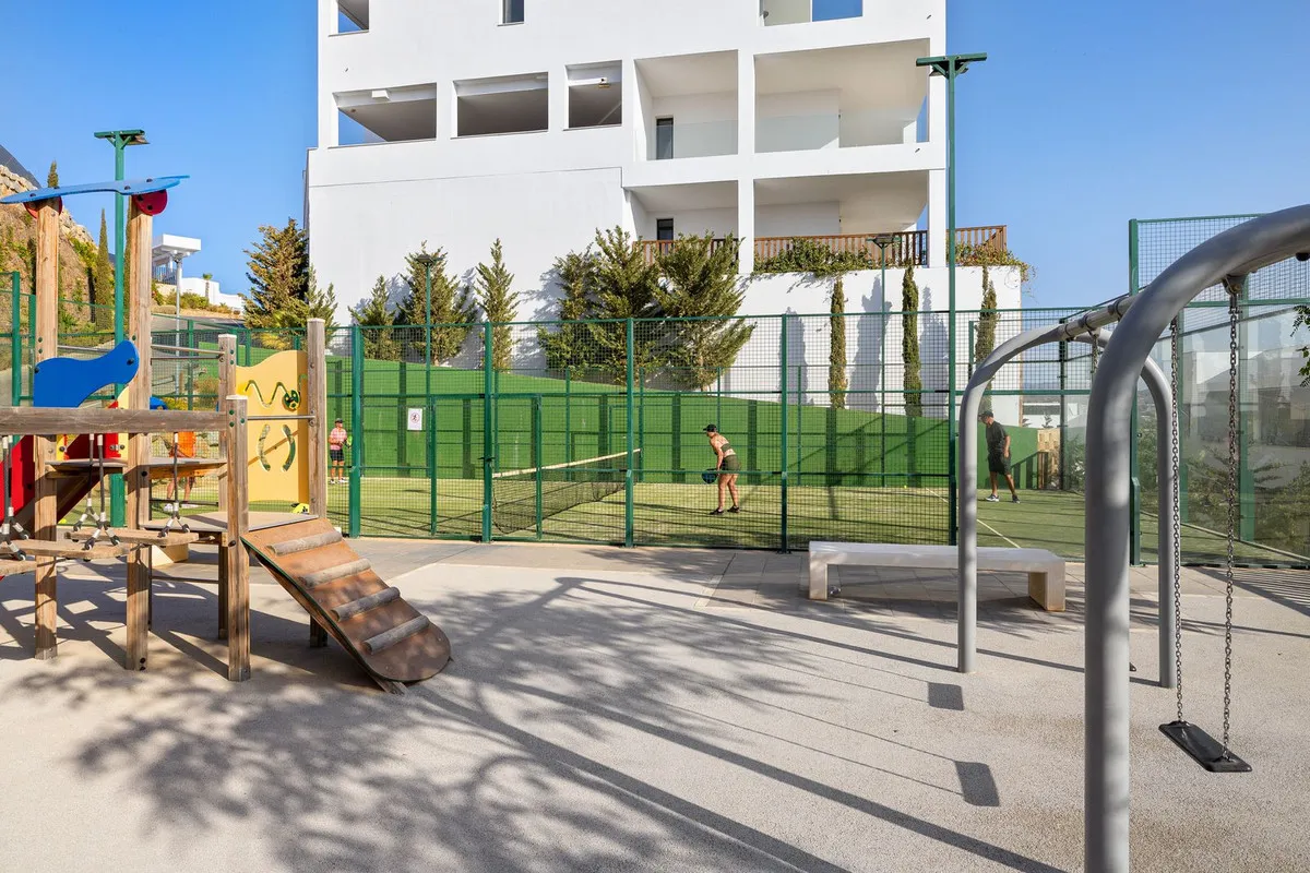 eae6d500-c7aa-4d98-b2ab-adff2fb97bb3