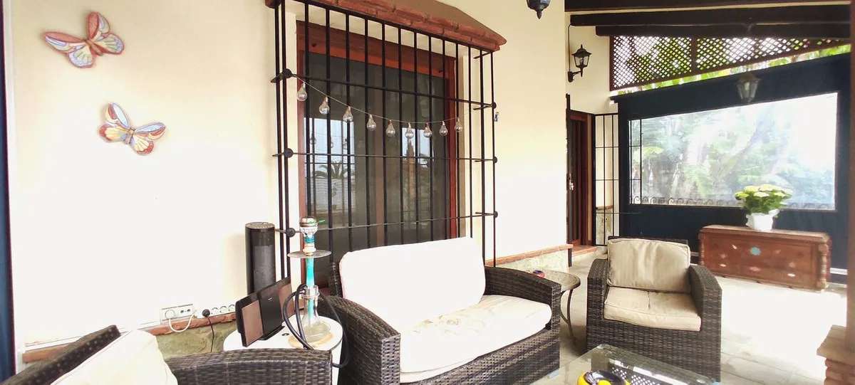 ff402954-1b37-4bac-a450-25dcbe9707c5