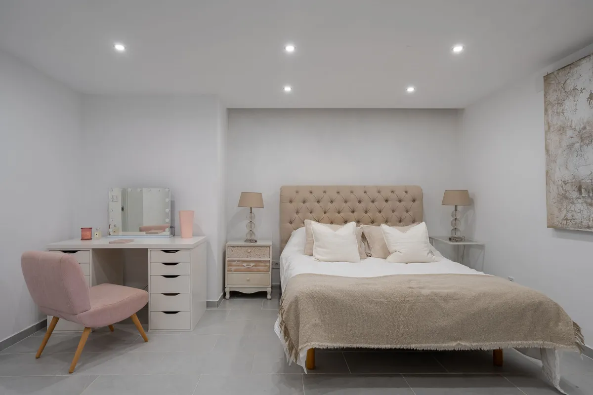 206278a0-93a3-46e0-8f7d-15db78245353