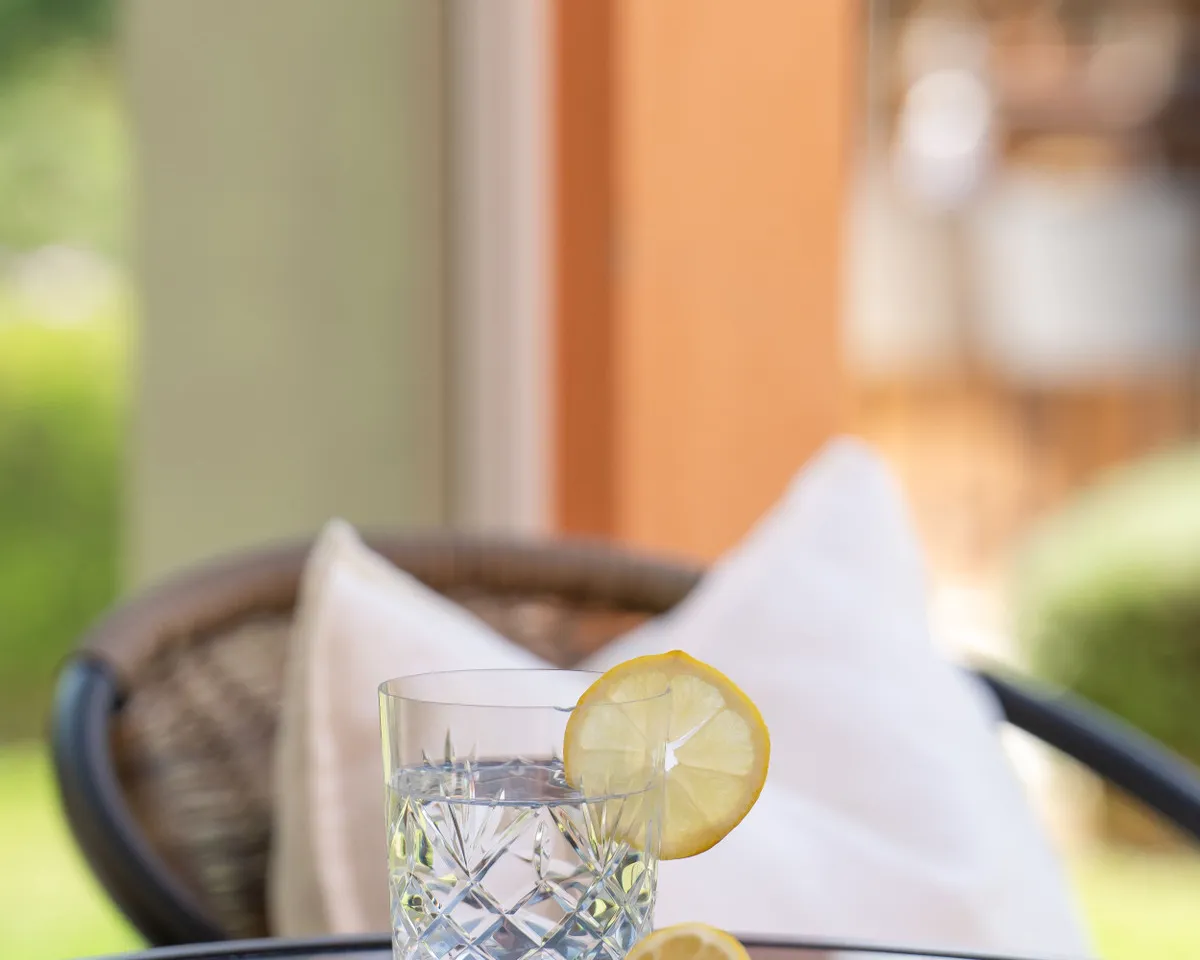 2ebebd3b-c057-4711-b524-2c682080f013