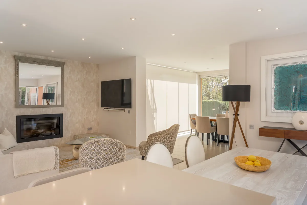 3711e307-7edc-4d5a-8a46-65356f6061d7