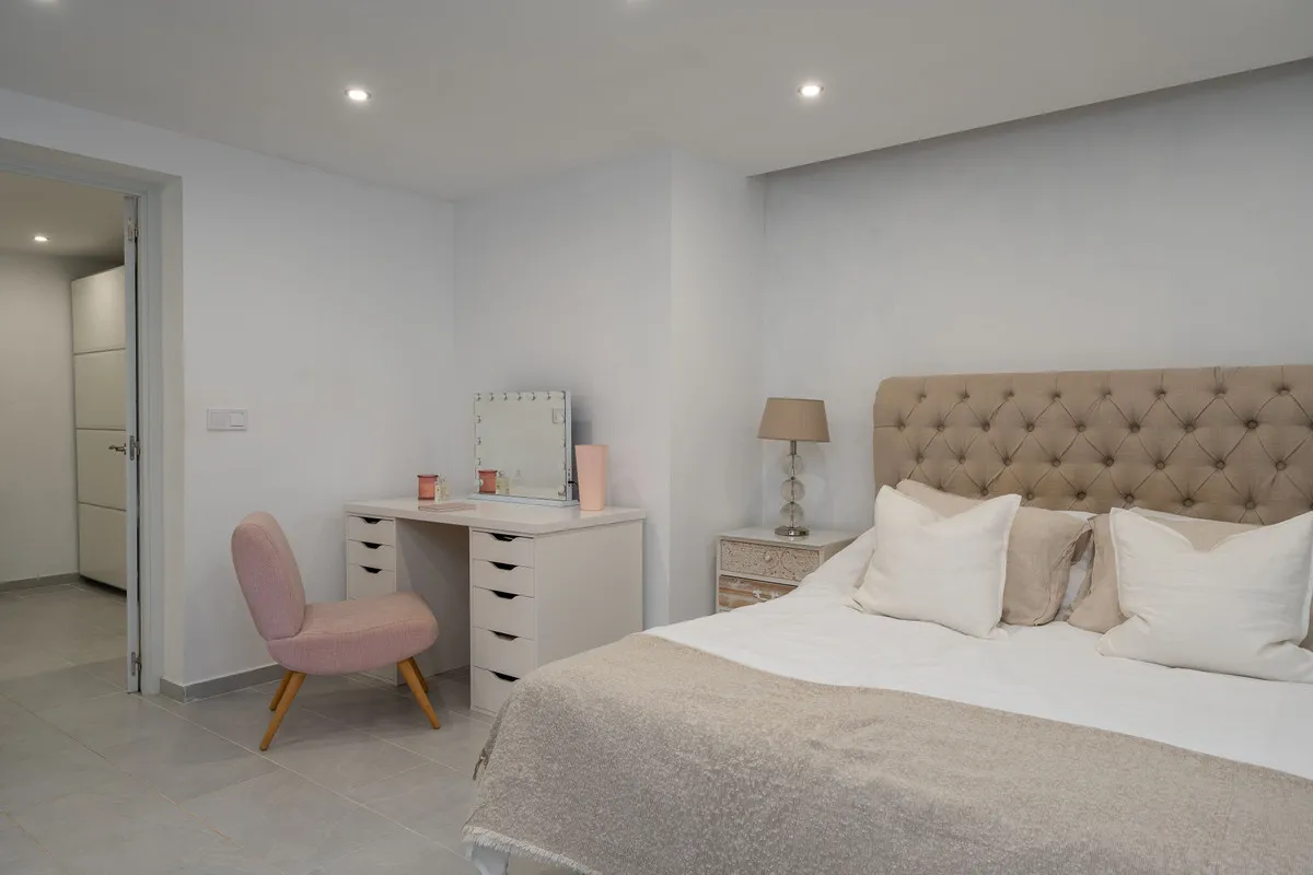 75d5a1ae-e7da-4b8a-80ed-d236f75afc60