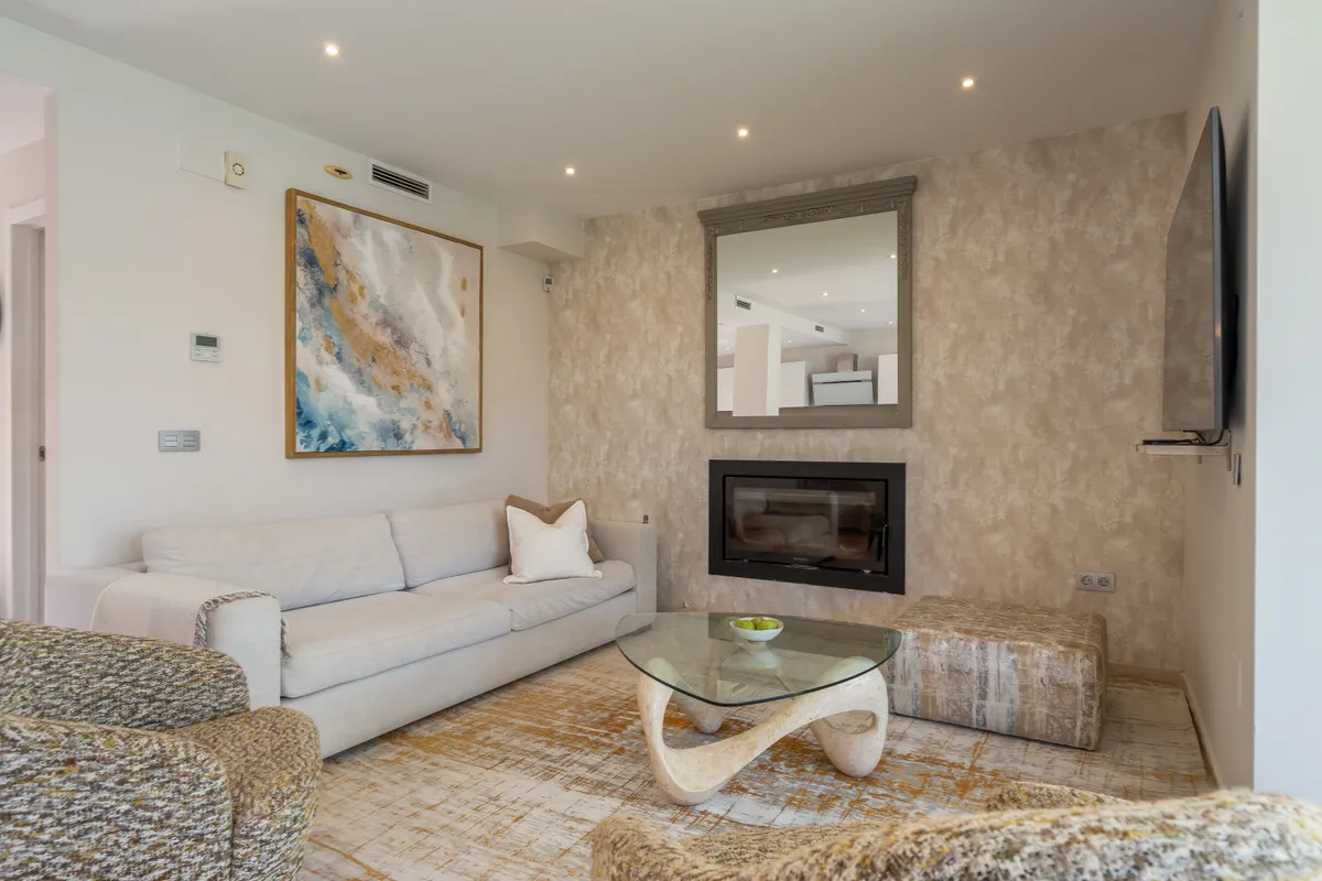 b09c1610-cc37-44c3-8bd4-83a8836ca91b