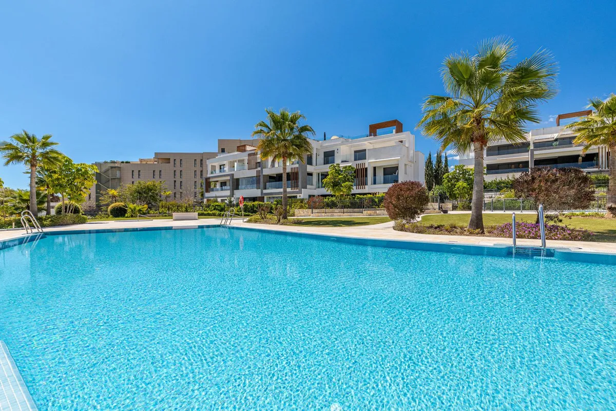 8c9c9c9c-189e-4808-82c8-bc3d44c59674