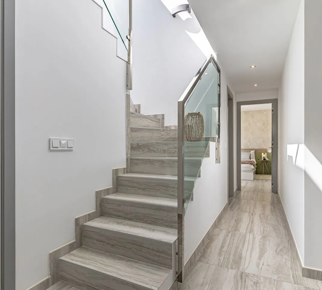 b5c3478e-ccd4-41d3-87c9-824dc27df495