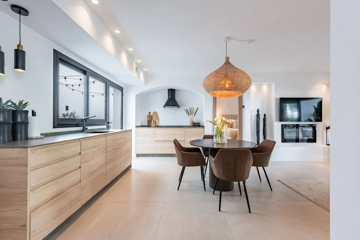 b51391b5-c971-45ef-9236-a4d8c93ac939