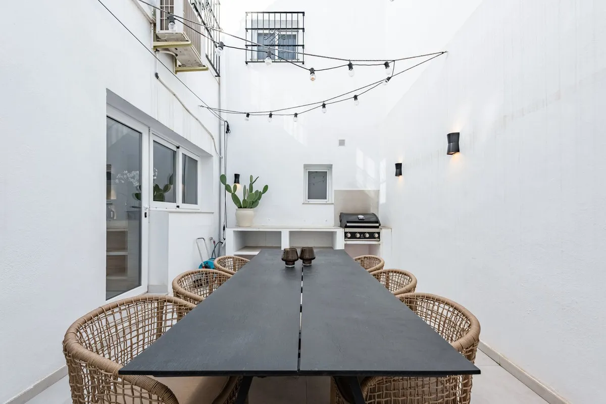 e32c2309-5095-45b0-a9de-2cfc9fc9c1b9