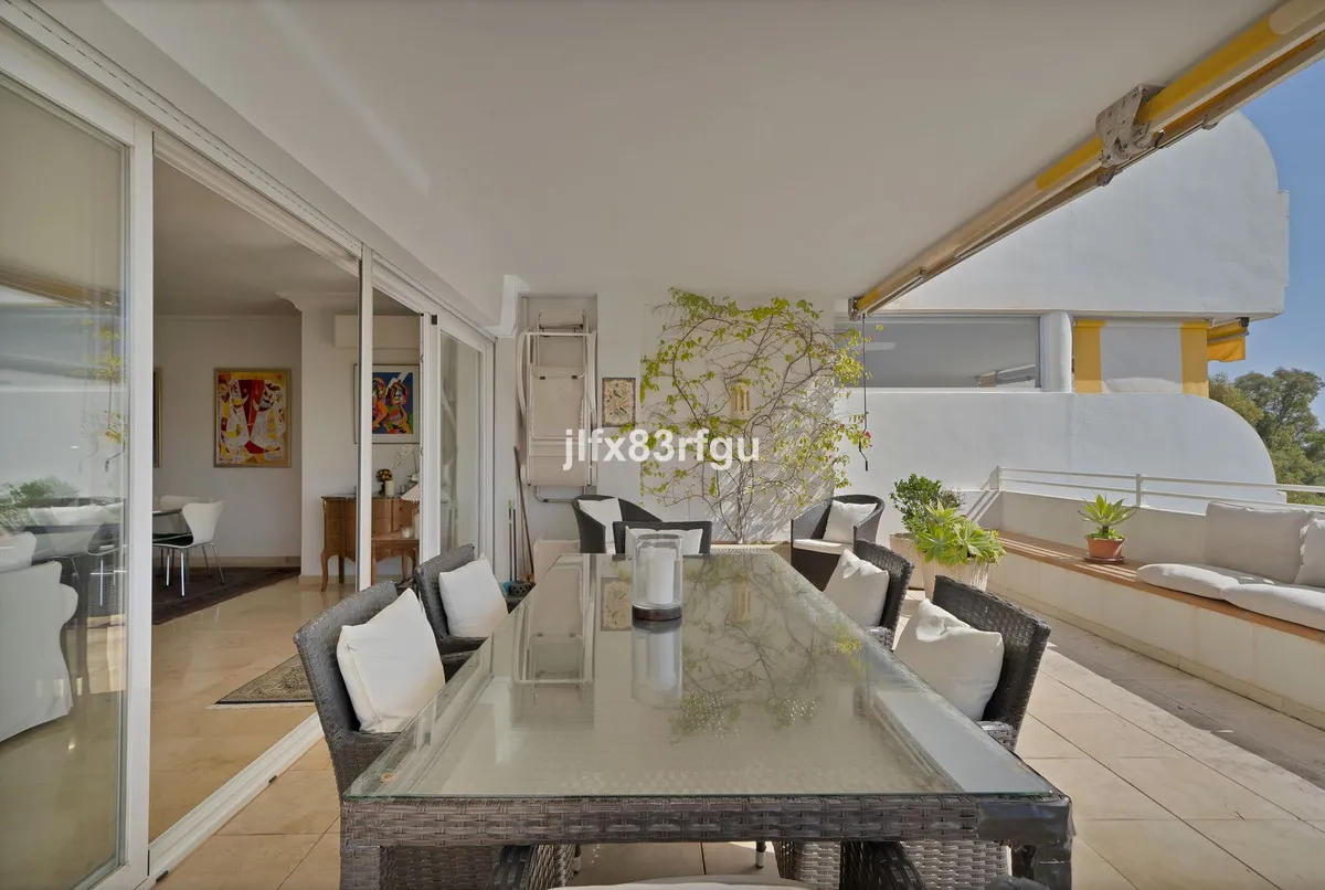 b911d193-3cfa-4839-b72f-23f8f8d6498d