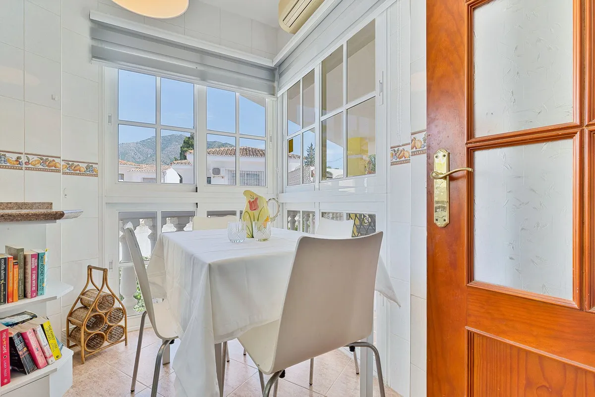 20b2ad3b-62db-410f-acae-5c87116bbb33