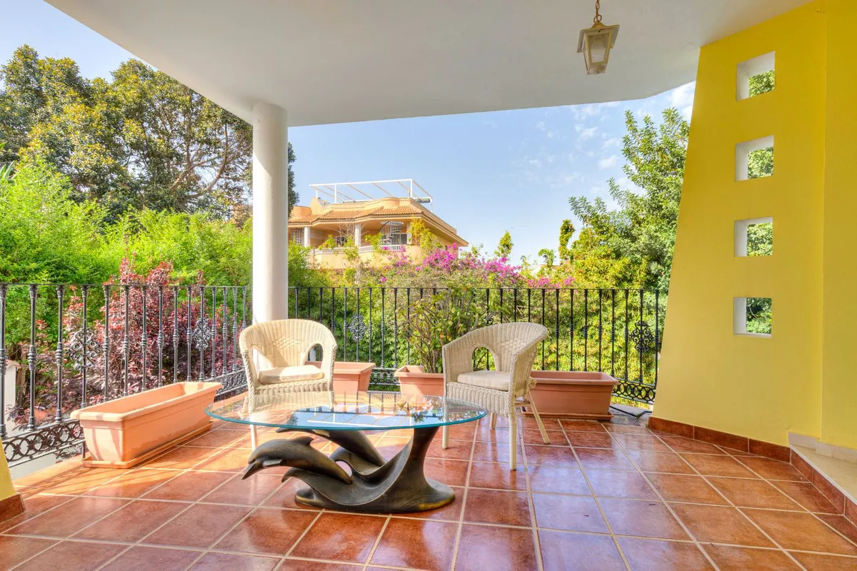 23d0dfa7-3e3f-4a9e-82f3-0d54654c7b55