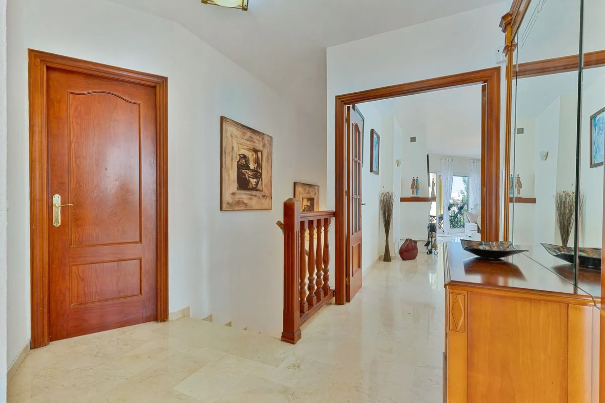 c2eb364e-2724-4912-8e67-c36065908c78