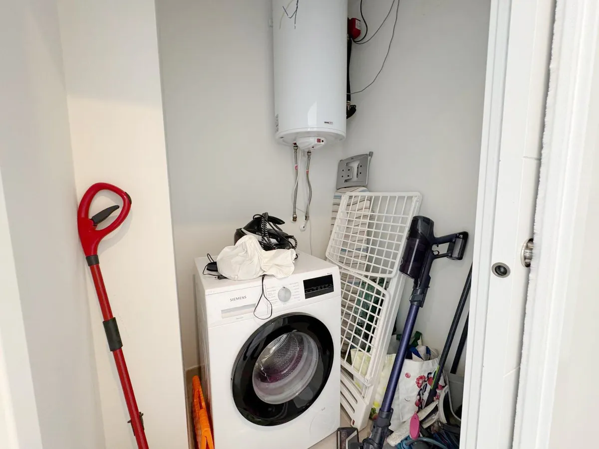 16a1084e-1828-49b9-9077-6b16104c0c43