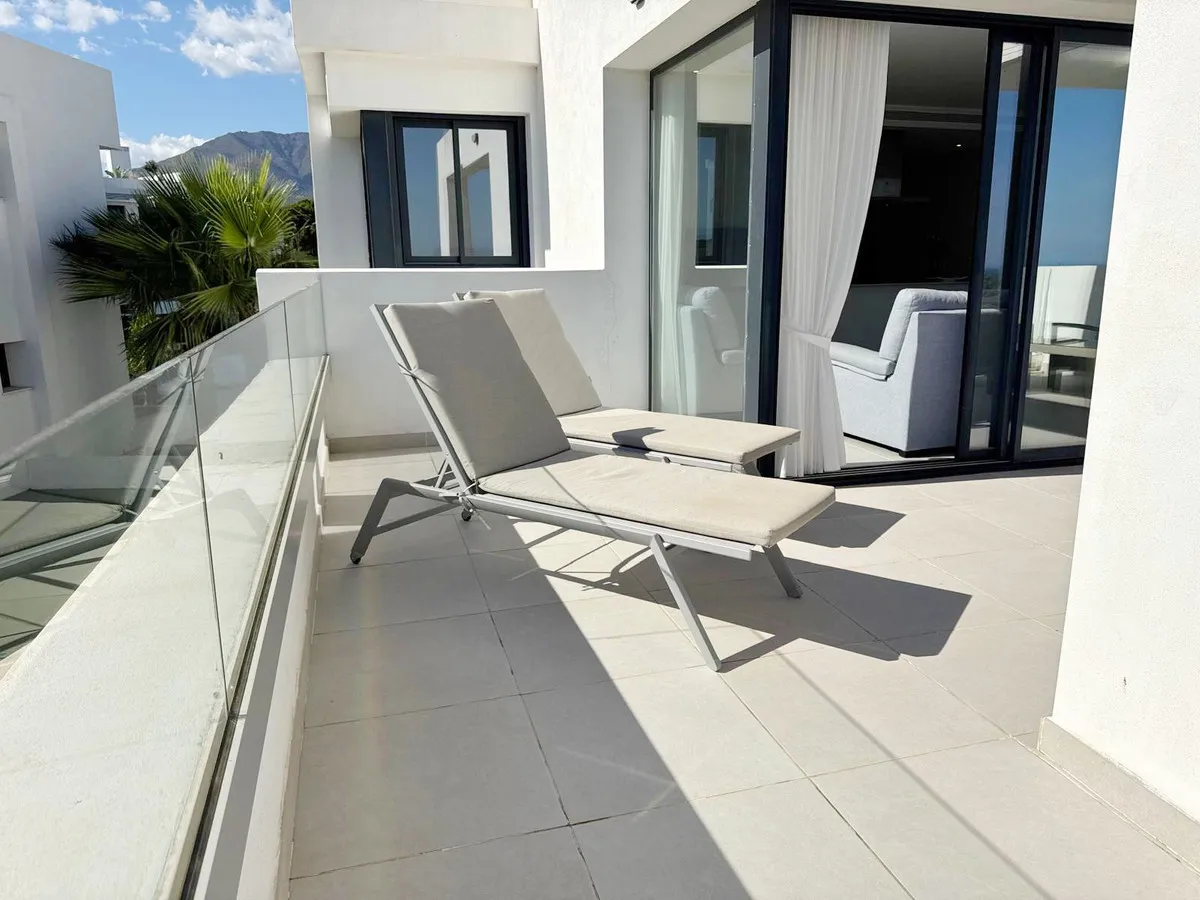 80aa5be4-0a9d-46b2-ad8c-f09a810b6239