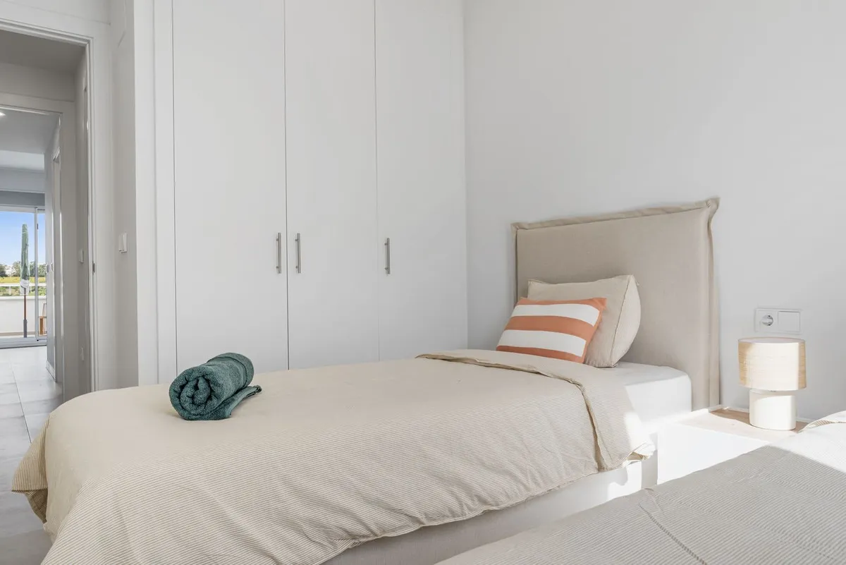 55f79c8d-f5be-423a-87ba-aa910c89335e