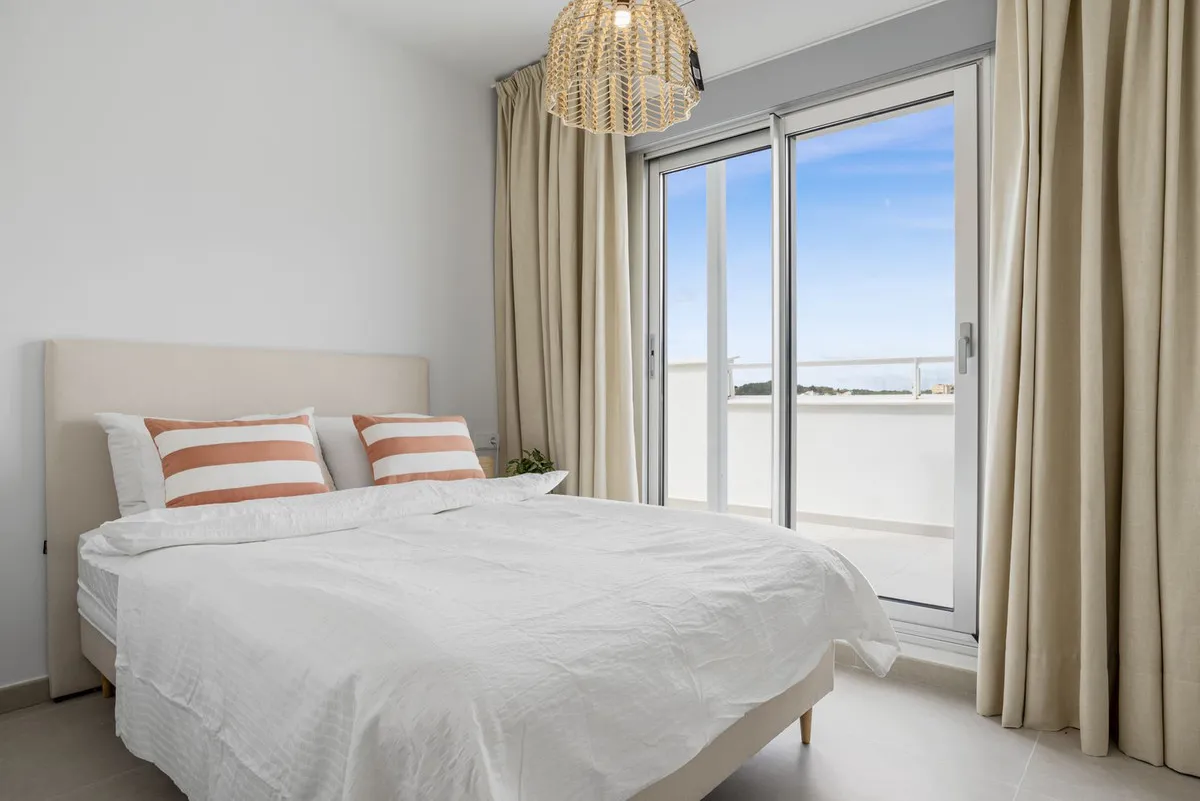 fdd6142e-db94-4446-85e3-3cc8f2c61c9f