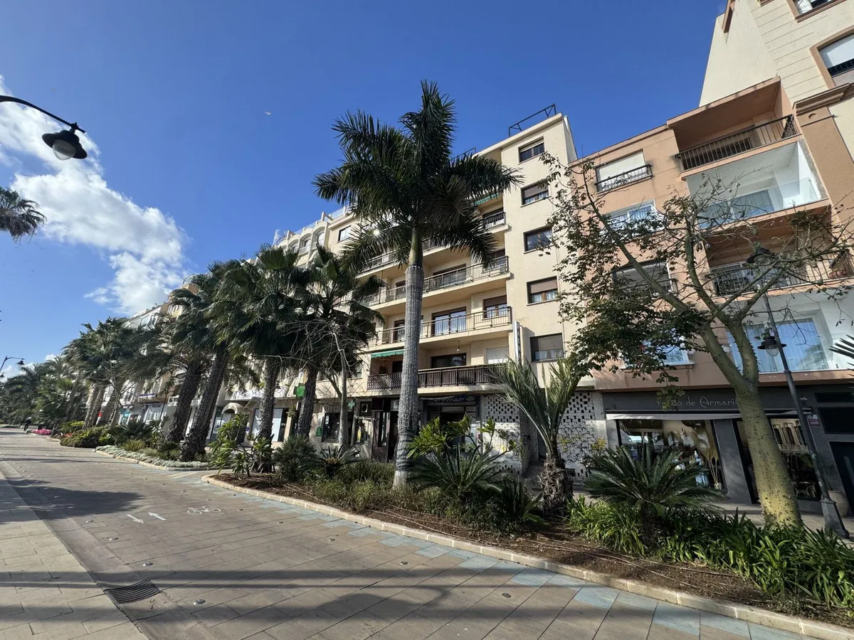 dca4dd60-82c0-4f42-9fa4-3f9588b31473