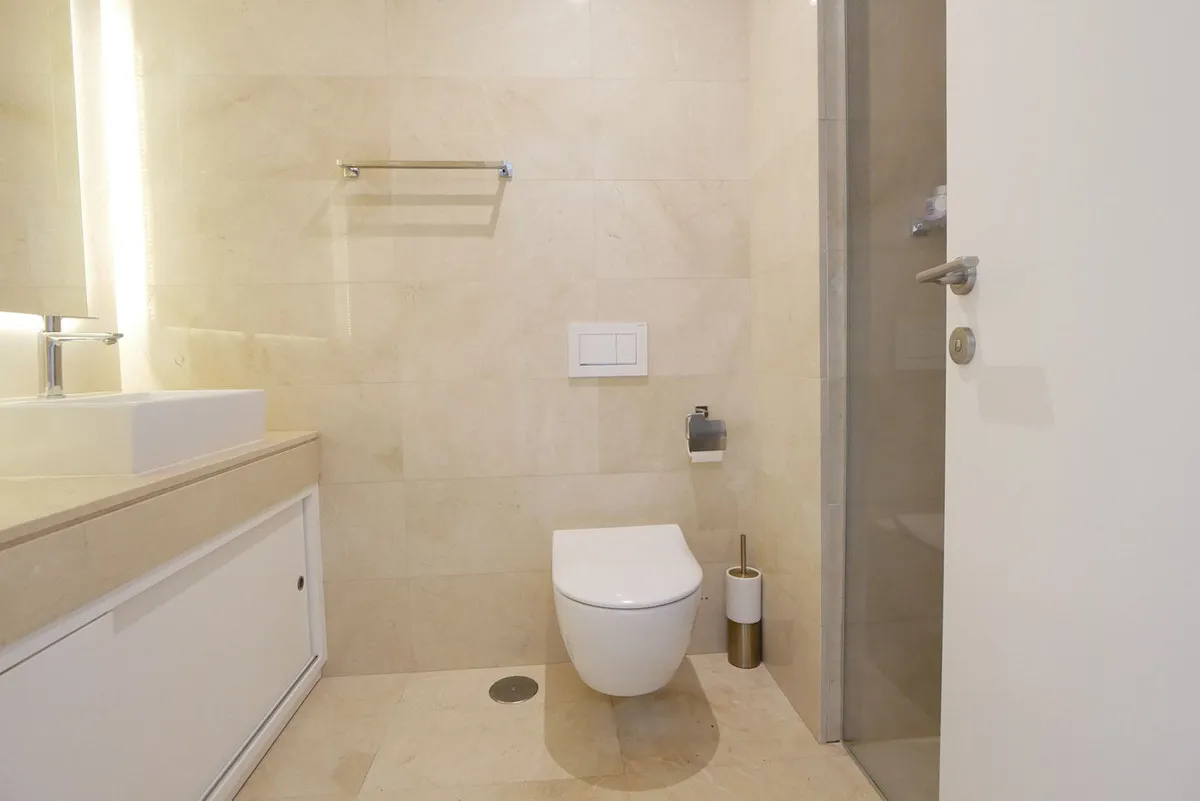 0e8d99dd-0b01-433c-9880-735b725e9ca2