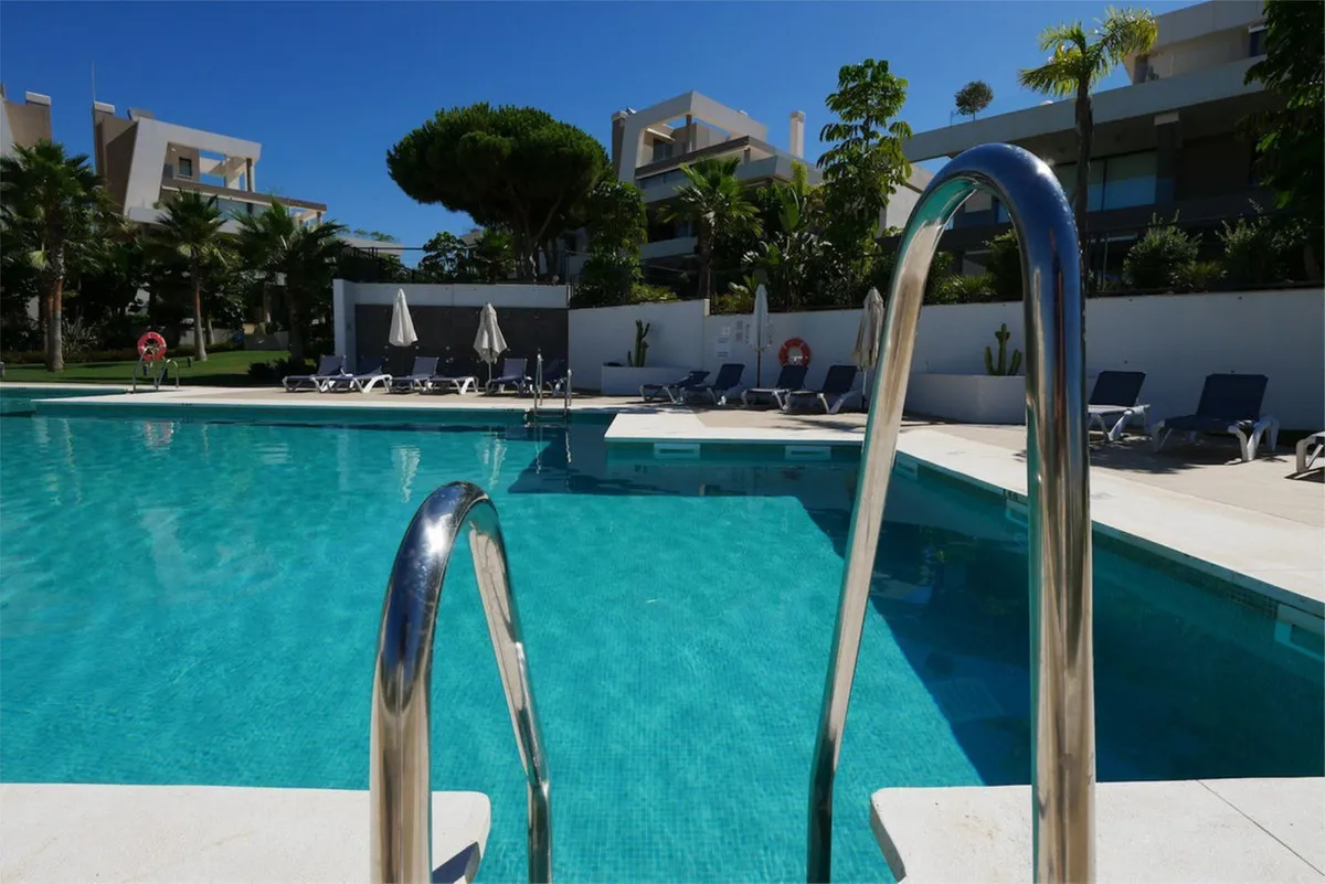 aad2bc86-e8ee-4b48-aaa1-35c2c9e4a063