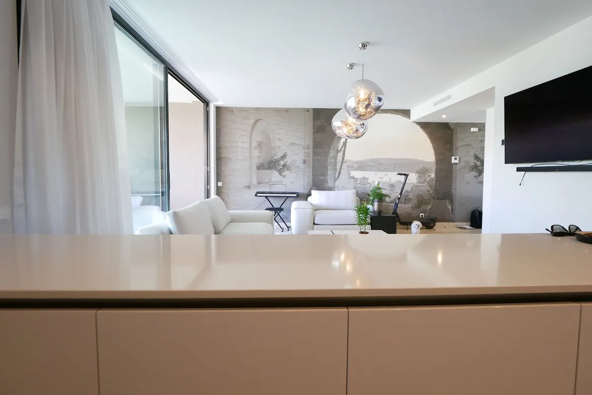 adfc5ecc-529c-41d8-ae95-03bf8c764376