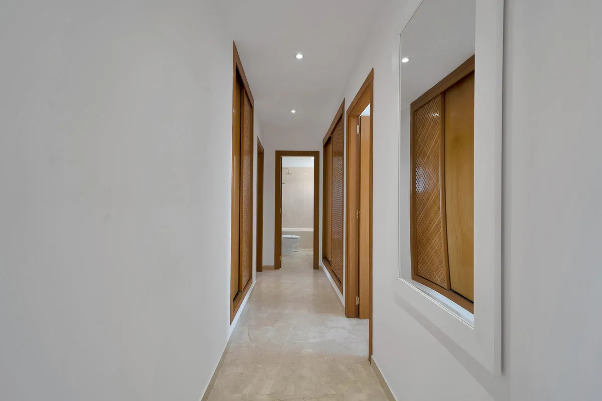 9625897d-bd6d-48c7-b869-4cb4e70a265b