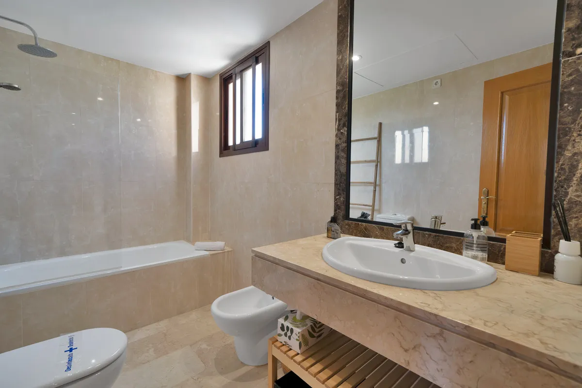 c146c014-a39d-4b24-91e9-ab33b4b61e87