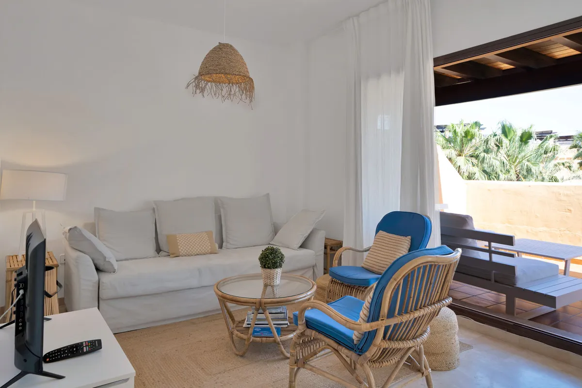 de202de3-1268-4fcc-8823-8892df595702