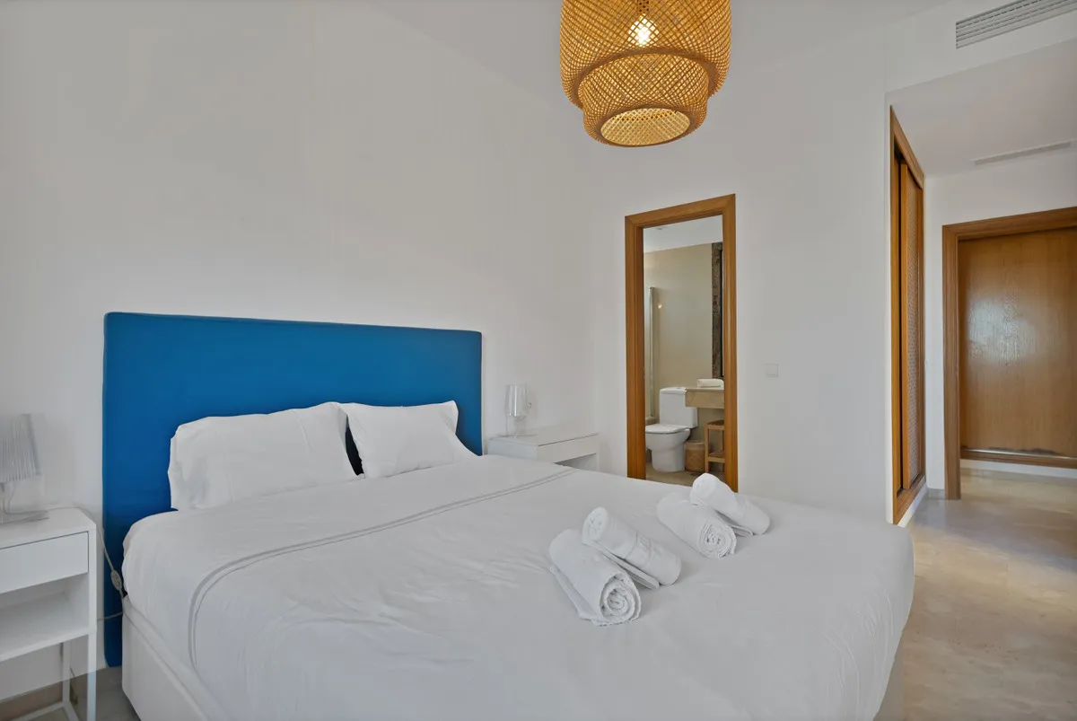 f4f2cef7-c467-430a-b120-2712237776de